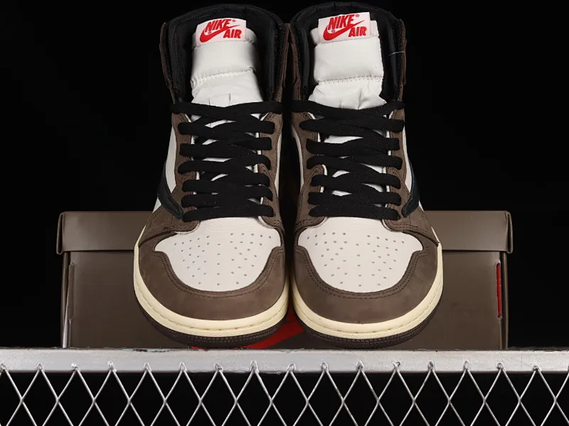 All Categories Air Jordan Jordan Series Basketball Shoes Air Jordan 1 High LJR Version Travis Scott x Air Jordan 1 High OG AJ1 Reverse Hook Limited Edition CD4487-100